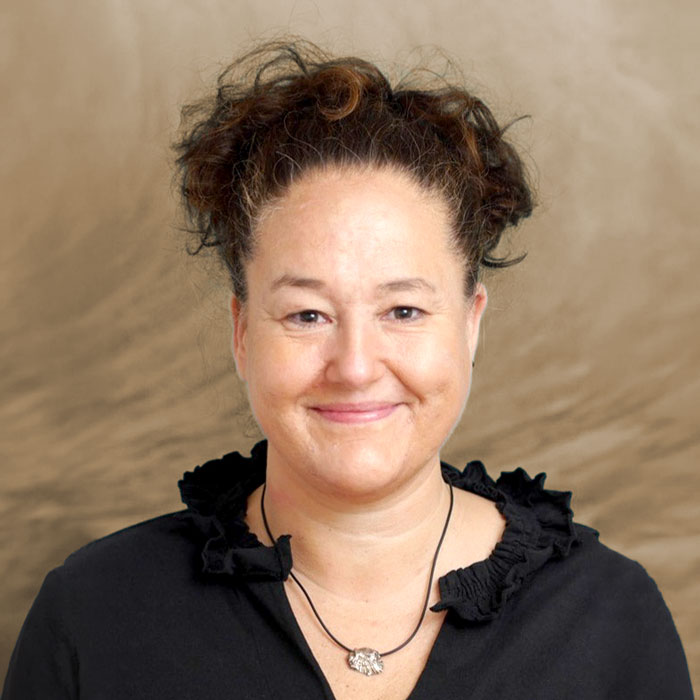 Portrait Kathy Lemburg Praxis für Osteopathie Ottensen